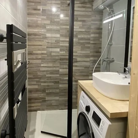 Duplex 3 Pieces Pour 6 Personnes Avec Balcon, Wifi A L'alpe D'huez - Fr-1-405-229